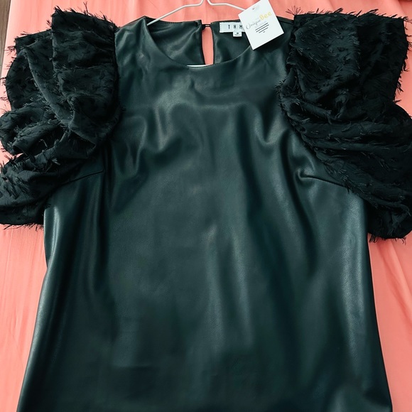 NWT THML leather shirt size medium flutter sleeves - Picture 4 of 4
